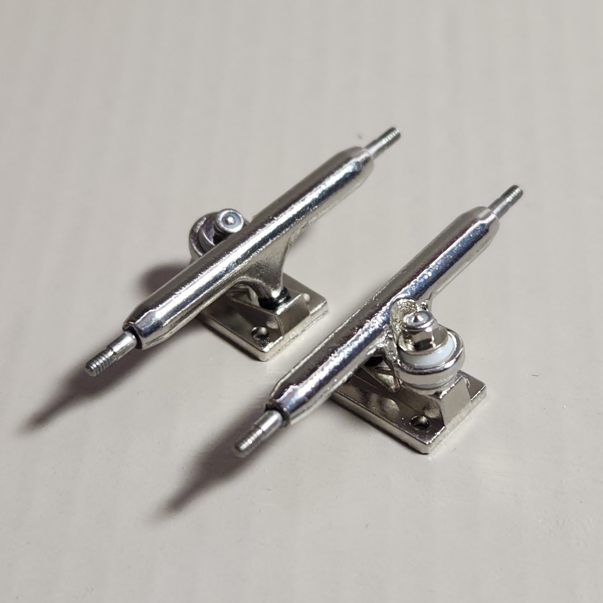 AAFB | Authentic Round Axle - 36mm Pro Fingerboard Trucks