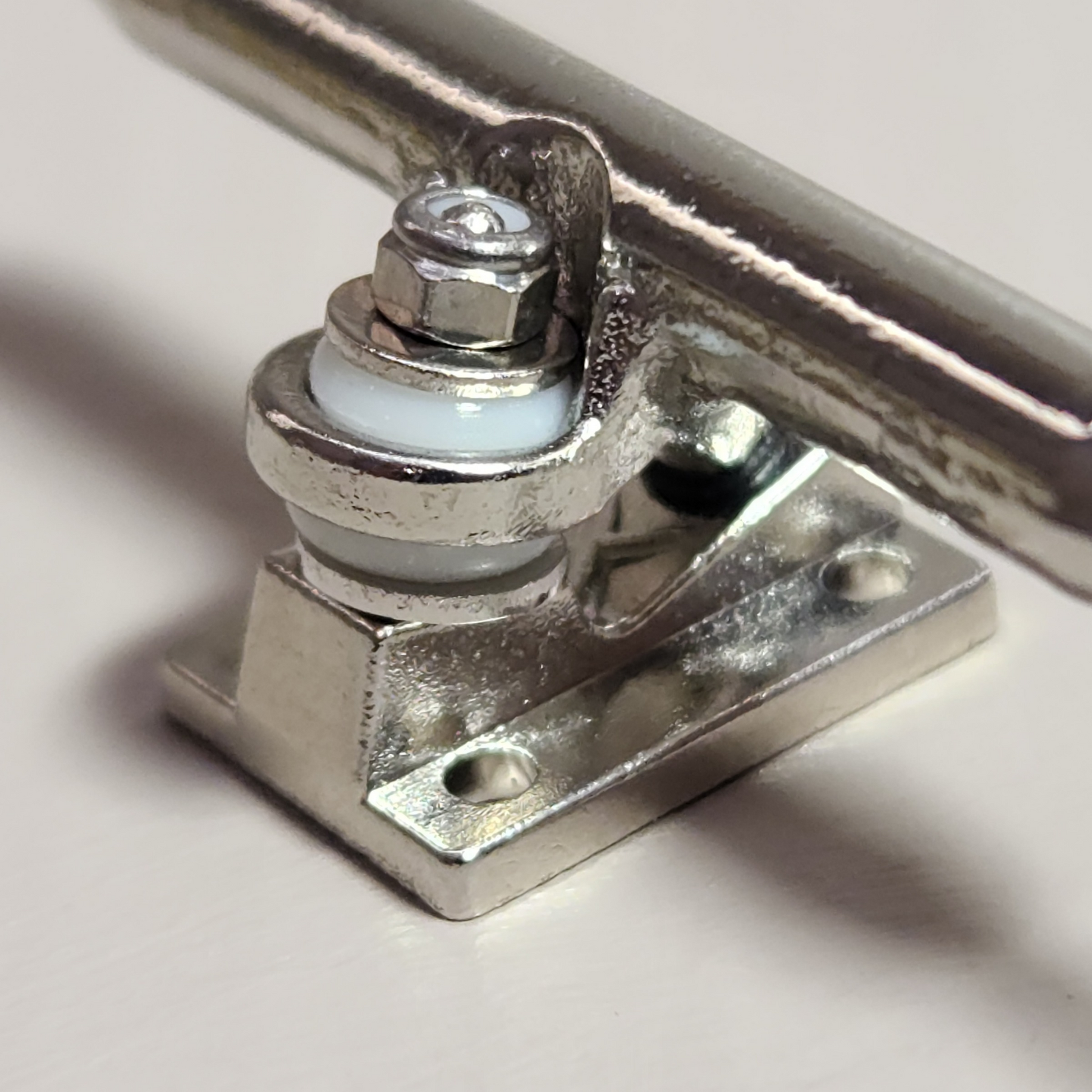 AAFB | Authentic Round Axle - 36mm Pro Fingerboard Trucks