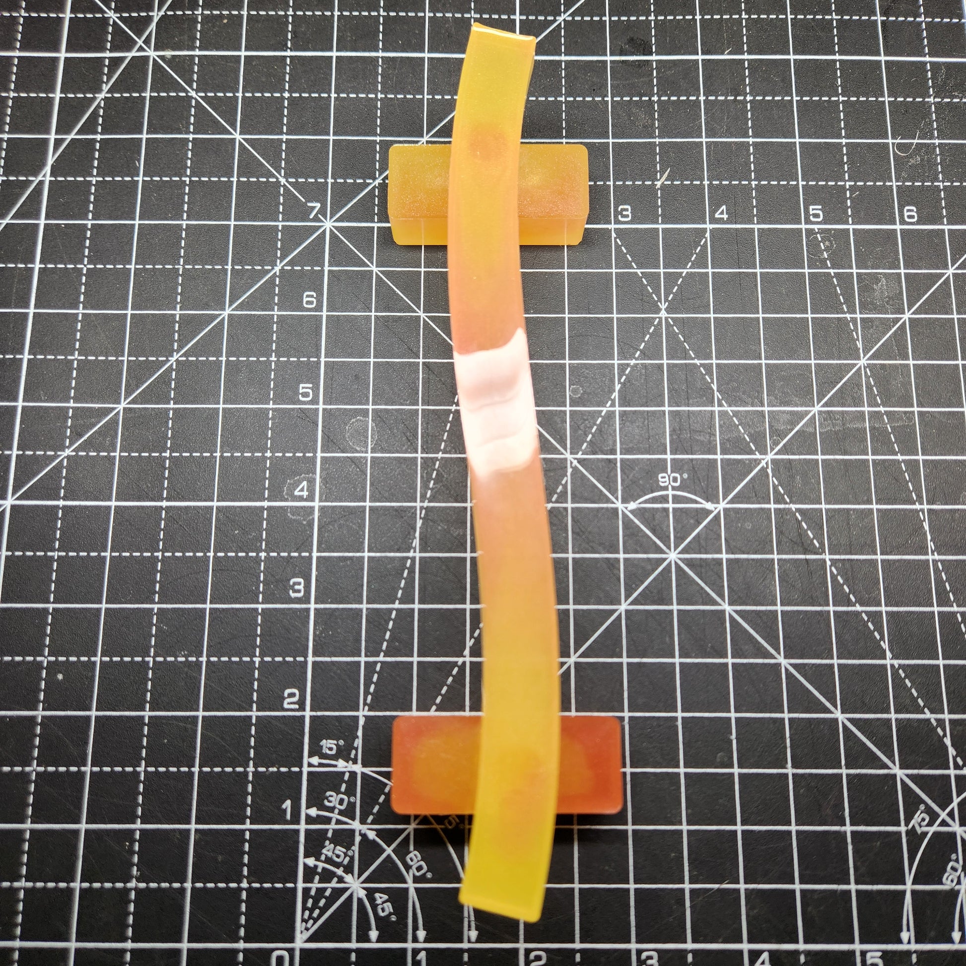 Glow-in-the-Dark Gummy Worm Rail | Pink/Yellow #2