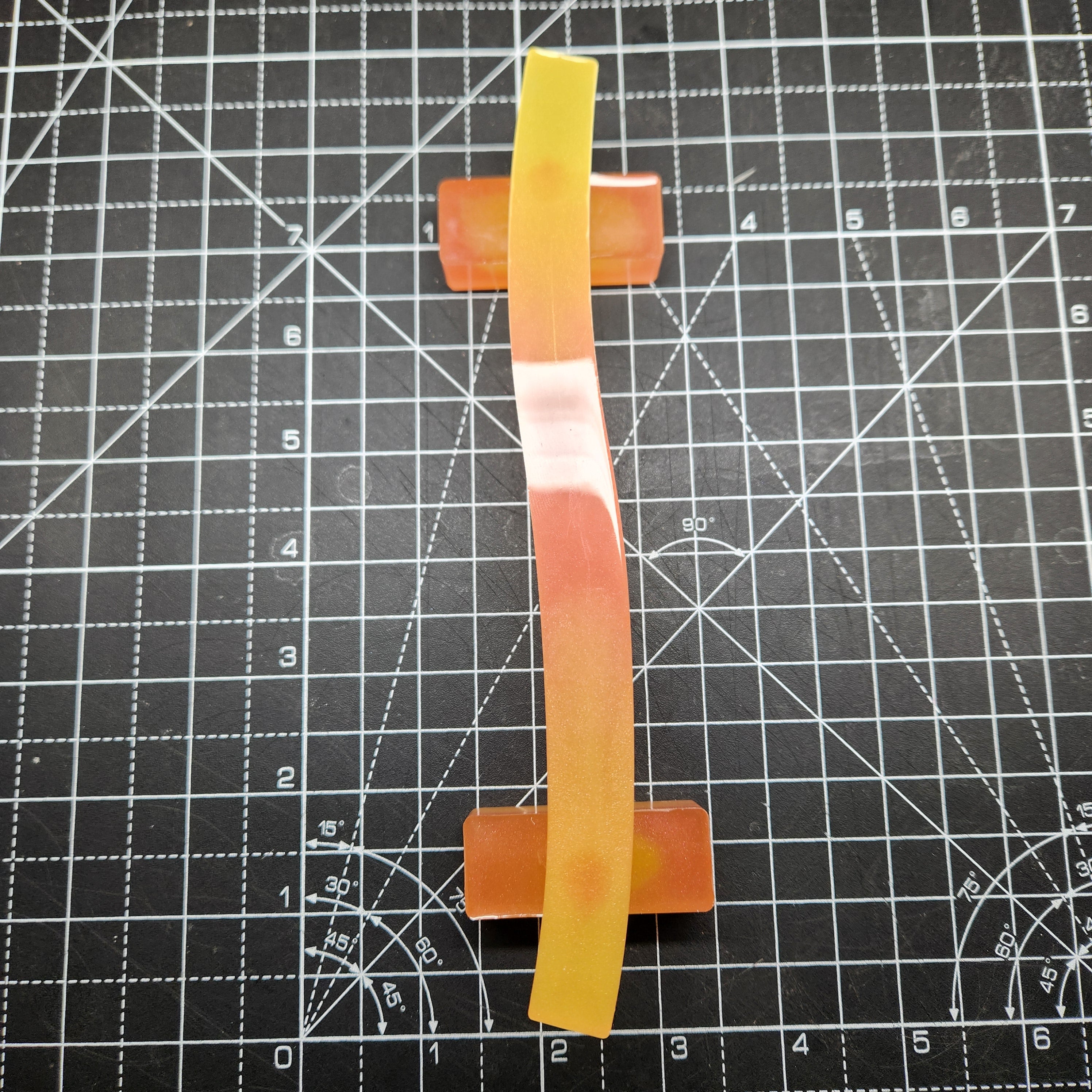 Glow-in-the-Dark Gummy Worm Rail | Pink/Yellow