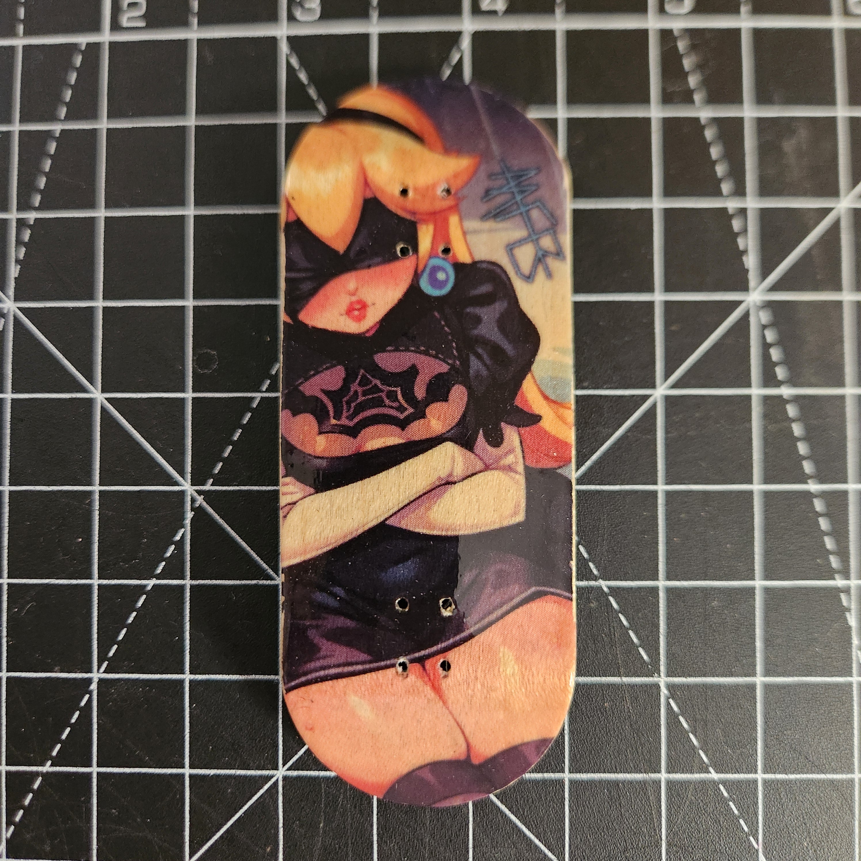 Peachy 2B - 36mm Fingerboard Deck | LOWRIDER - Popsicle