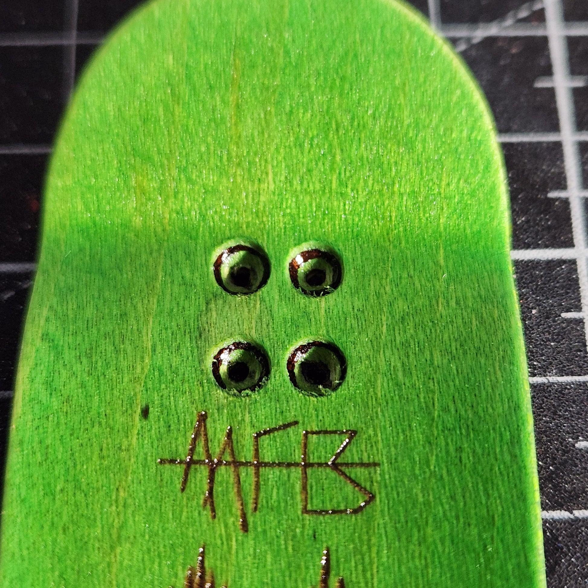 E=Giggity - 36mm Fingerboard Deck