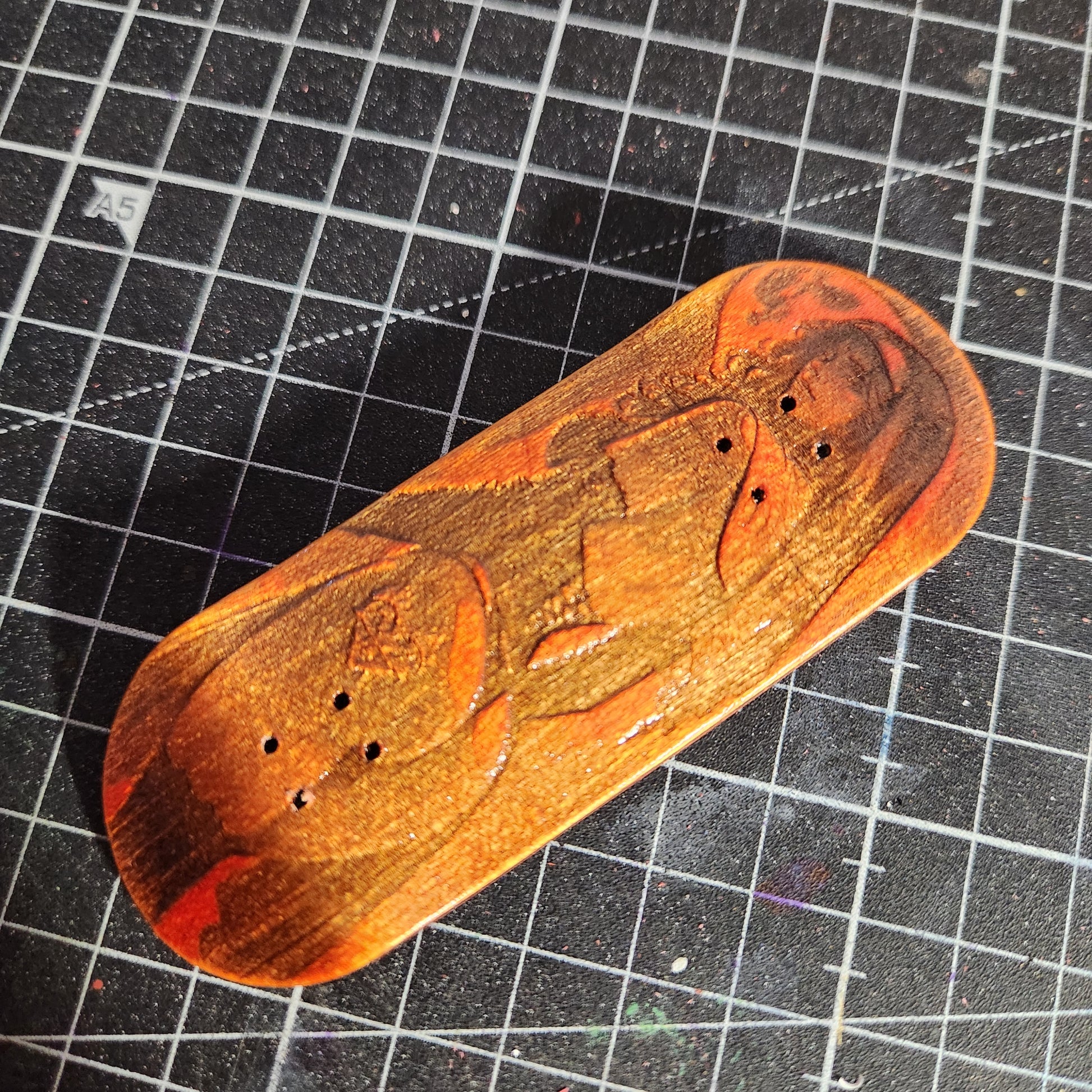 Lady of The Night - 36mm Fingerboard Deck