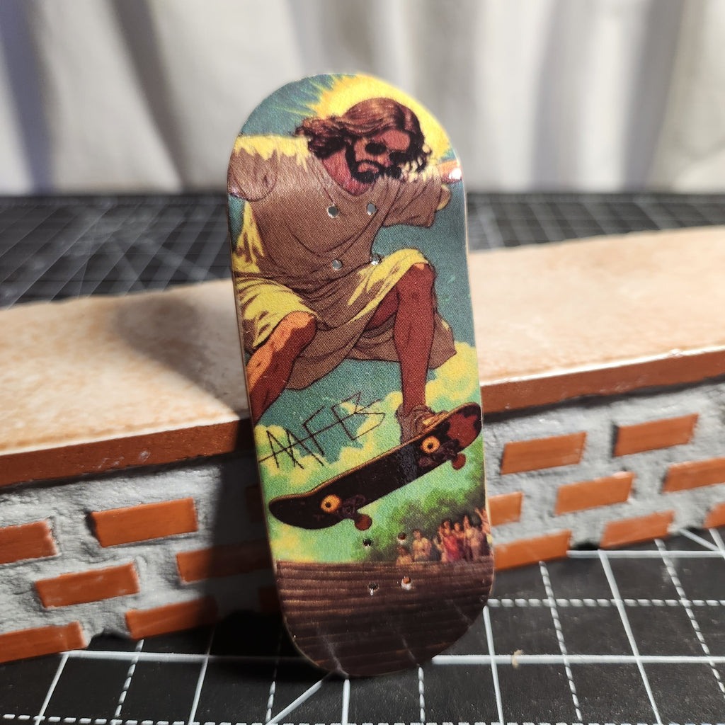 The King Clears The Gap - 36mm Fingerboard Deck