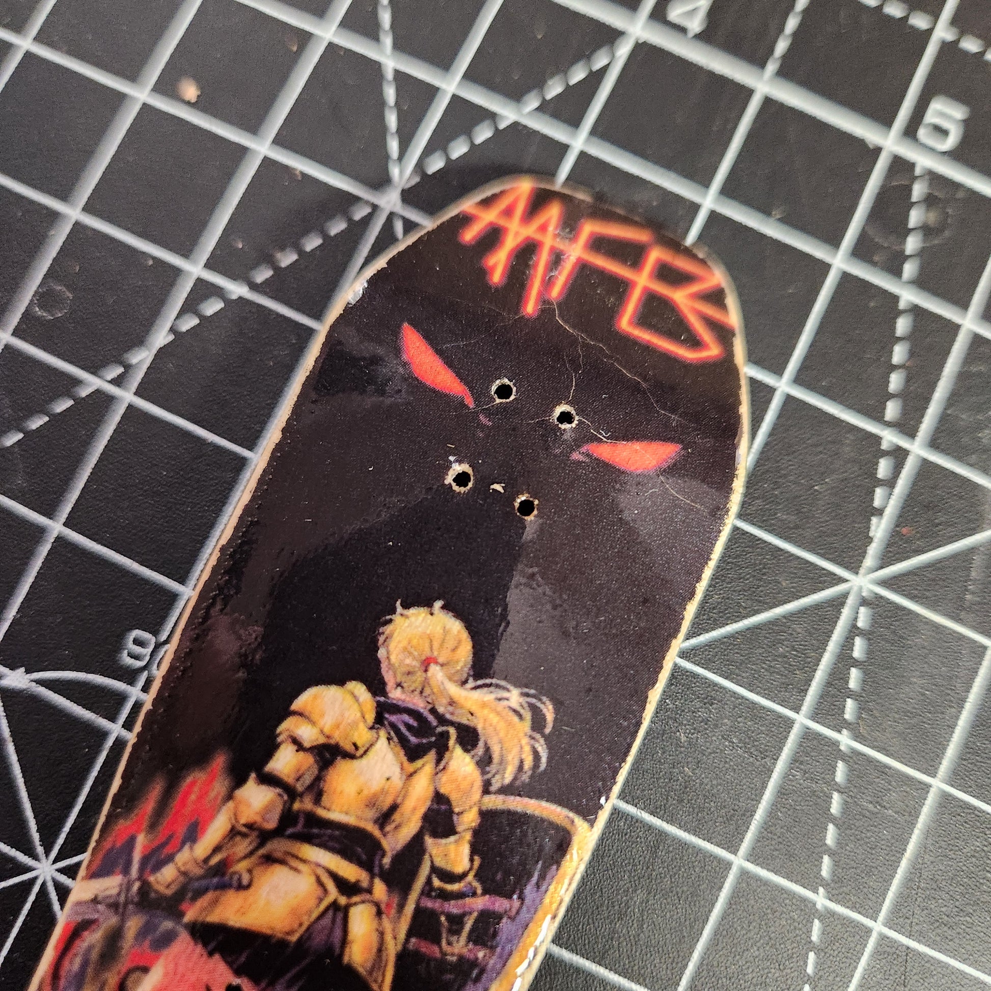Face The Shadow - 34mm Fingerboard Deck | TRADITION - Popsicle