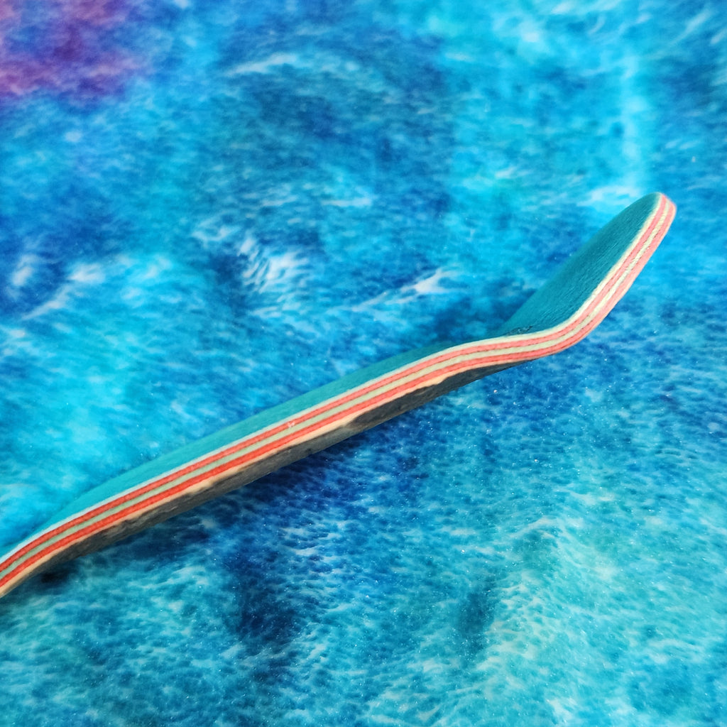 The Look She Gives - 36mm Fingerboard Blem Deck