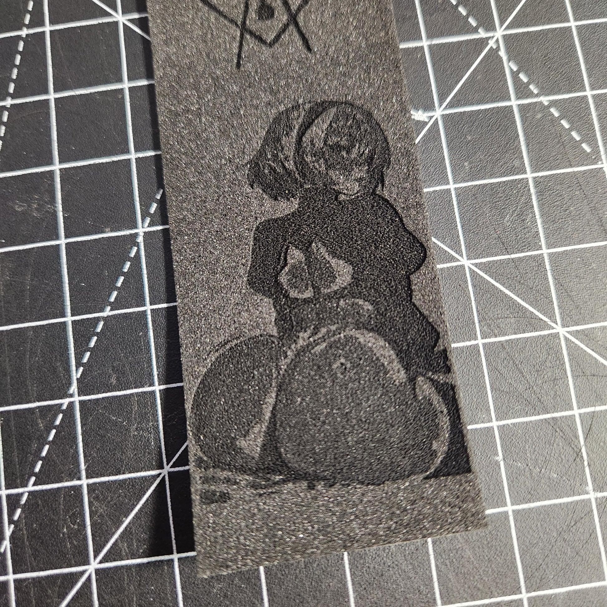 2B At Rest | 1mm Thick AAFB HD DARKSLIDE Griptape