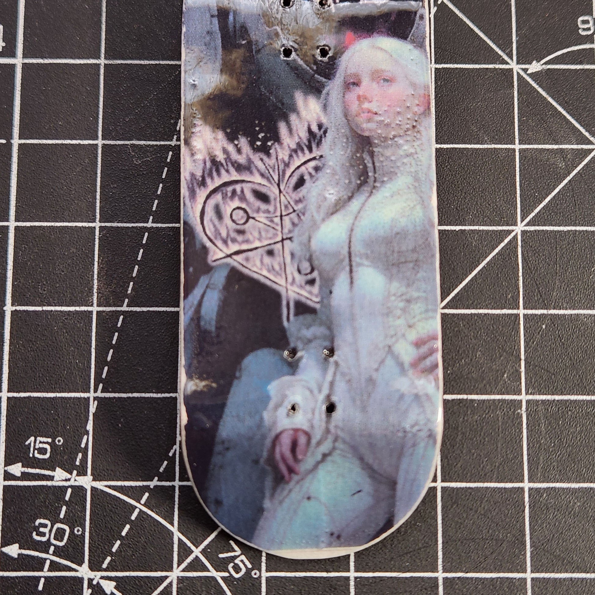 Pale Mech Pilot - 36mm Fingerboard Deck | LOWRIDER - Popsicle