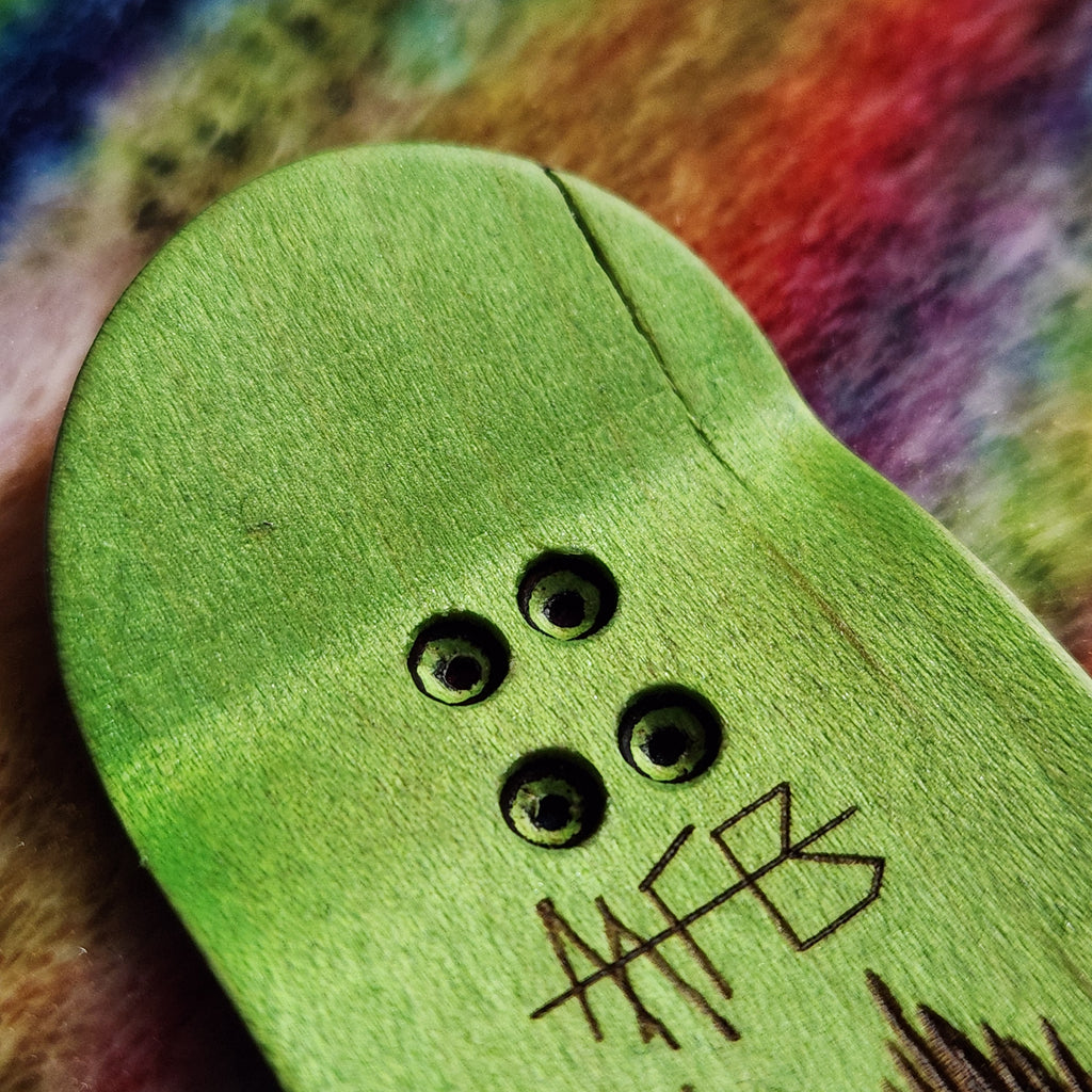 Australian Cleavage - 36mm Fingerboard Blem Deck