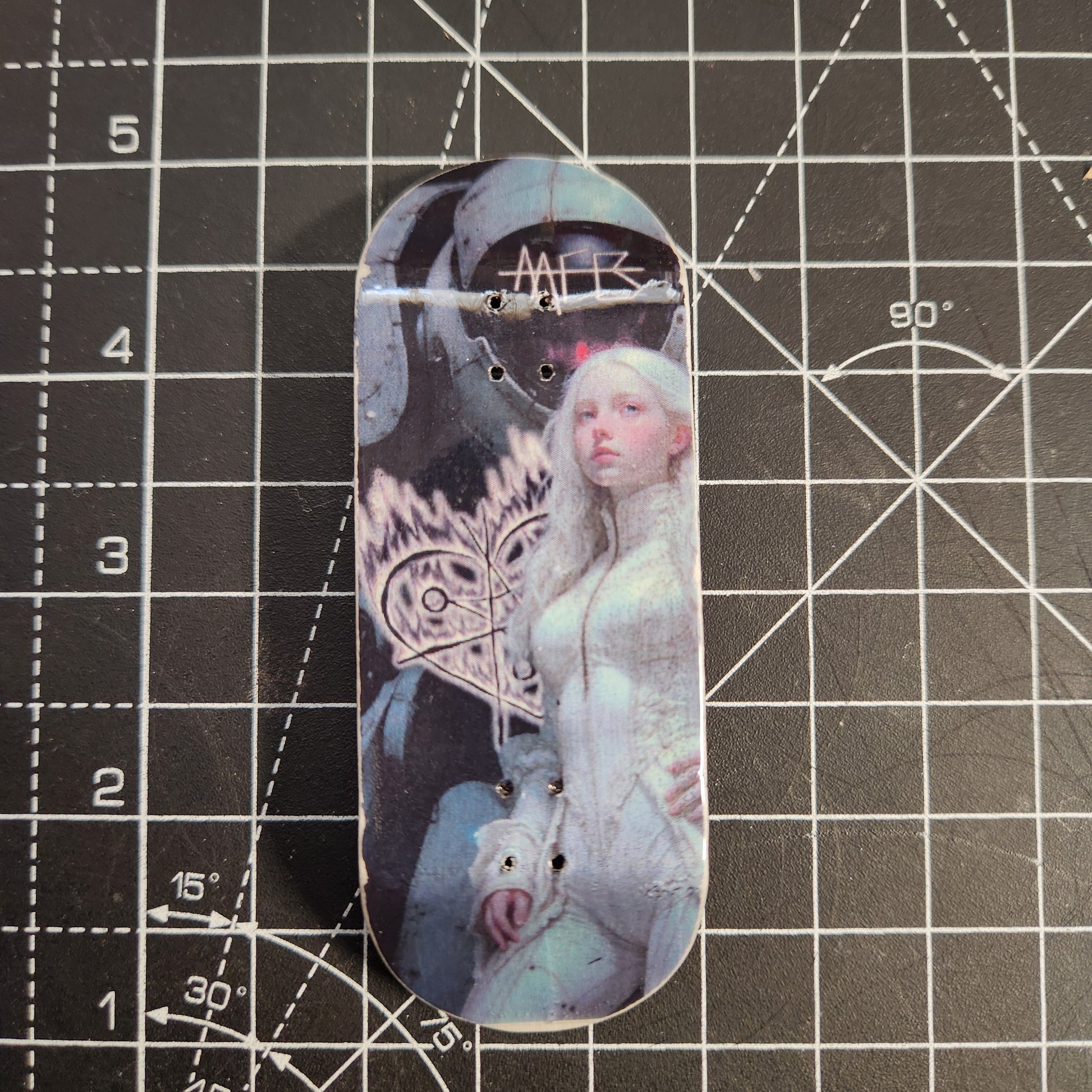 Pale Mech Pilot - 36mm Fingerboard Deck | LOWRIDER - Popsicle