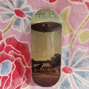 We Got Visitors - 36mm Fingerboard Deck