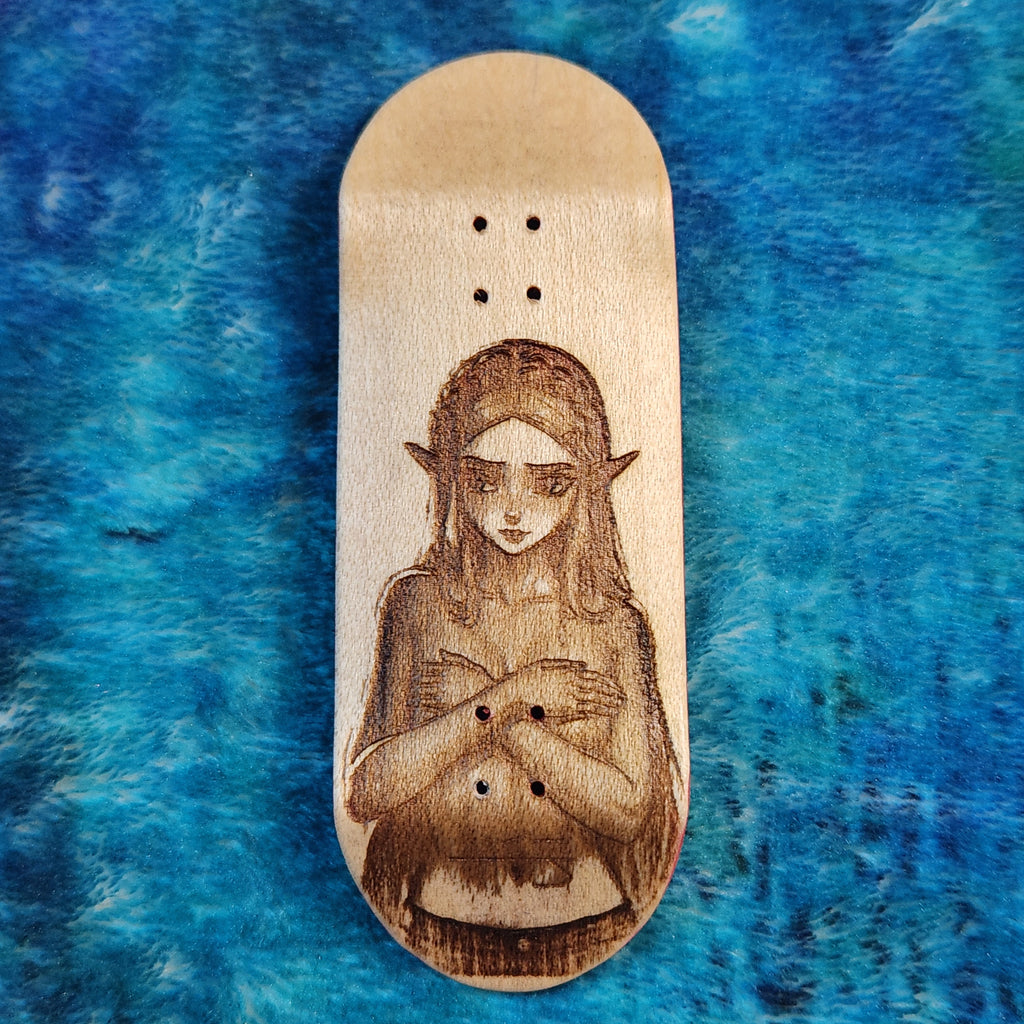 Zelda Handbra - 36mm Fingerboard Blem Deck