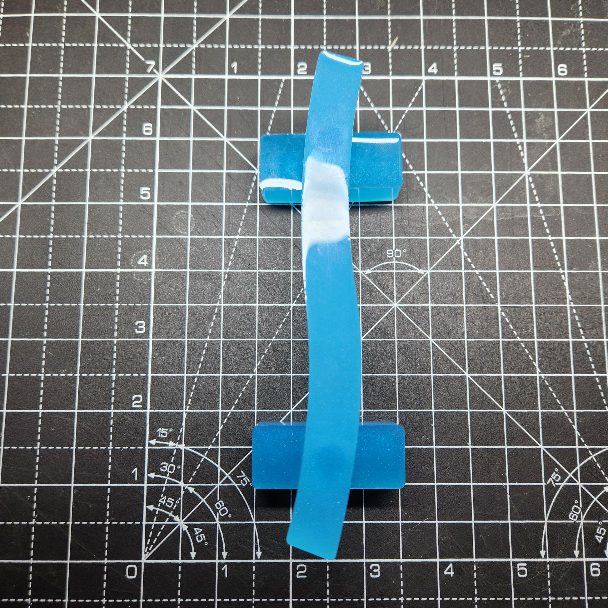 Glow-in-the-Dark Gummy Worm Rail | Ocean Blue