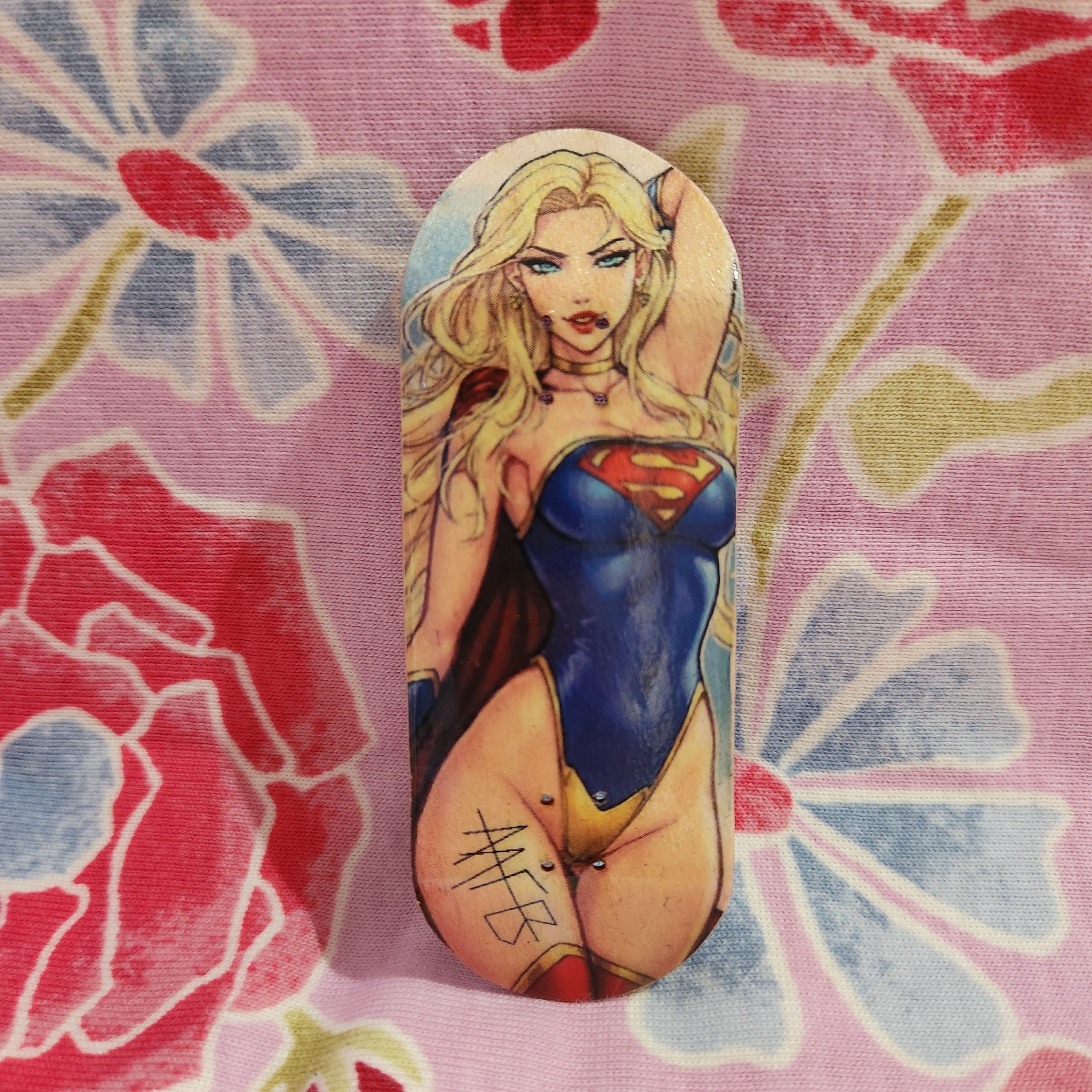 Super Gal - 35mm Fingerboard Blem Deck